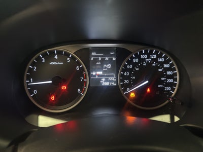 2024 Nissan Kicks VUD 5 pts. Advance, 1.6l, TM5, a/ac., VE, RA-16 (línea anterior)