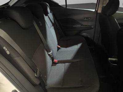 2024 Nissan Kicks VUD 5 pts. Advance, 1.6l, TM5, a/ac., VE, RA-16 (línea anterior)