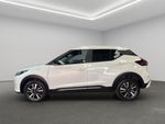 2024 Nissan Kicks VUD 5 pts. Advance, 1.6l, TM5, a/ac., VE, RA-16 (línea anterior)