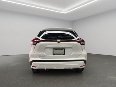2024 Nissan Kicks VUD 5 pts. Advance, 1.6l, TM5, a/ac., VE, RA-16 (línea anterior)