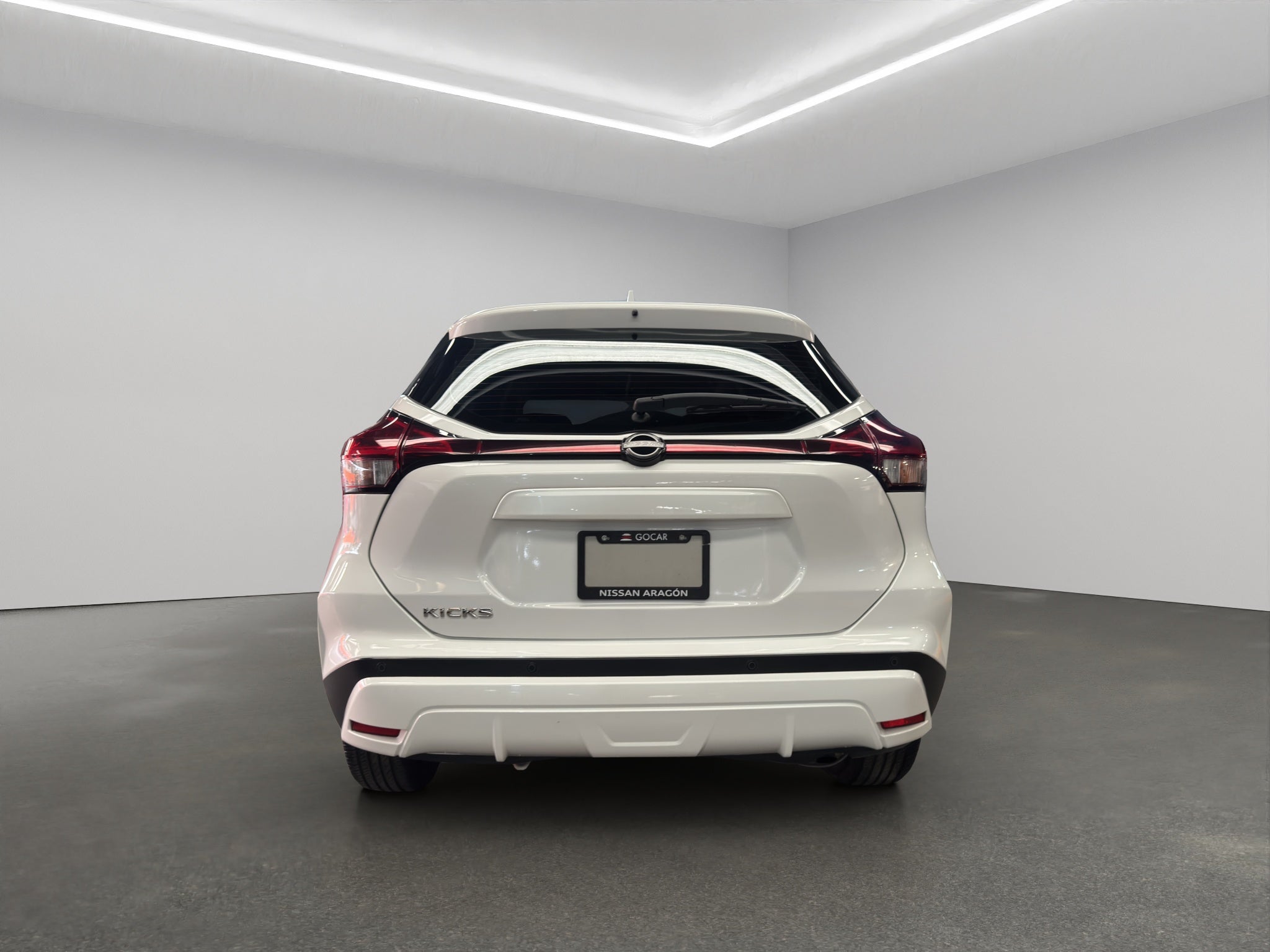 2024 Nissan Kicks VUD 5 pts. Advance, 1.6l, TM5, a/ac., VE, RA-16 (línea anterior)
