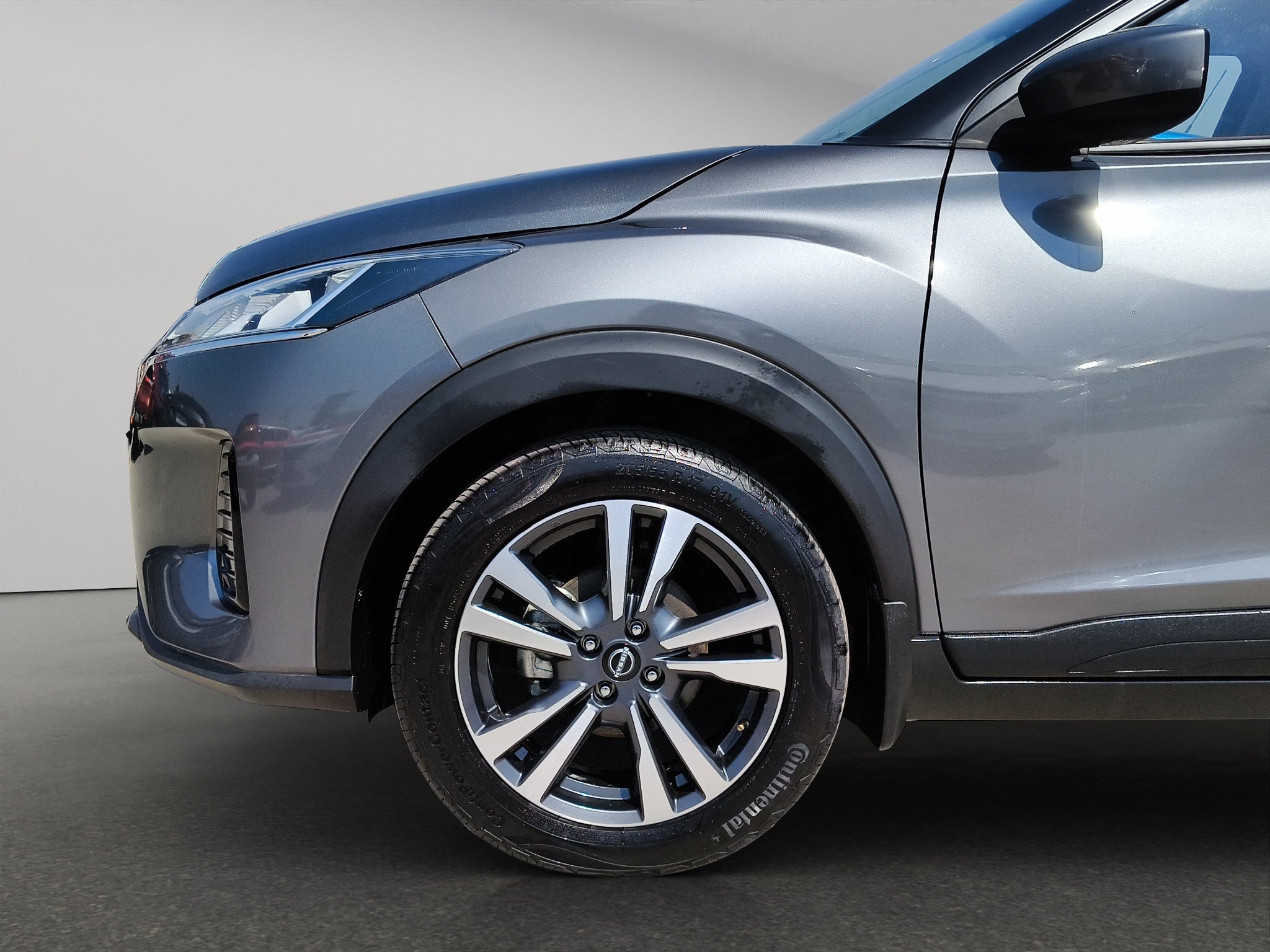 2025 Nissan Kicks VUD 5 pts. Play Advance, 1.6l, CVT, RA-17 (línea nueva)