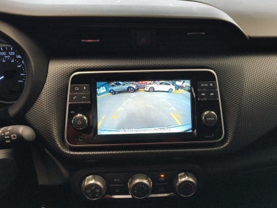 2025 Nissan Kicks VUD 5 pts. Play Advance, 1.6l, CVT, RA-17 (línea nueva)