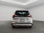 2025 Nissan Kicks VUD 5 pts. Play Advance, 1.6l, CVT, RA-17 (línea nueva)