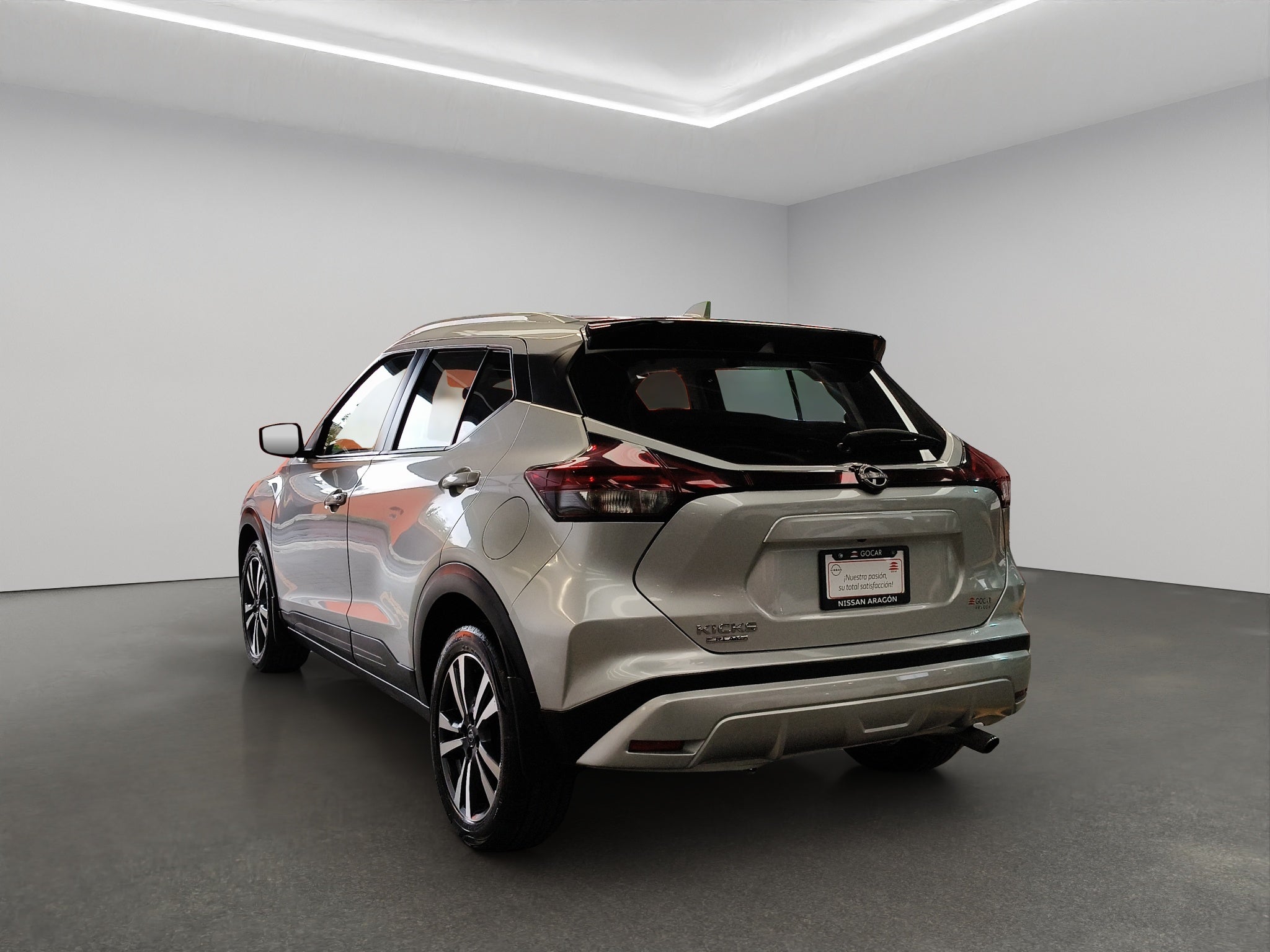 2025 Nissan Kicks VUD 5 pts. Play Advance, 1.6l, CVT, RA-17 (línea nueva)