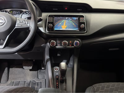 2025 Nissan Kicks VUD 5 pts. Play Advance, 1.6l, CVT, RA-17 (línea nueva)