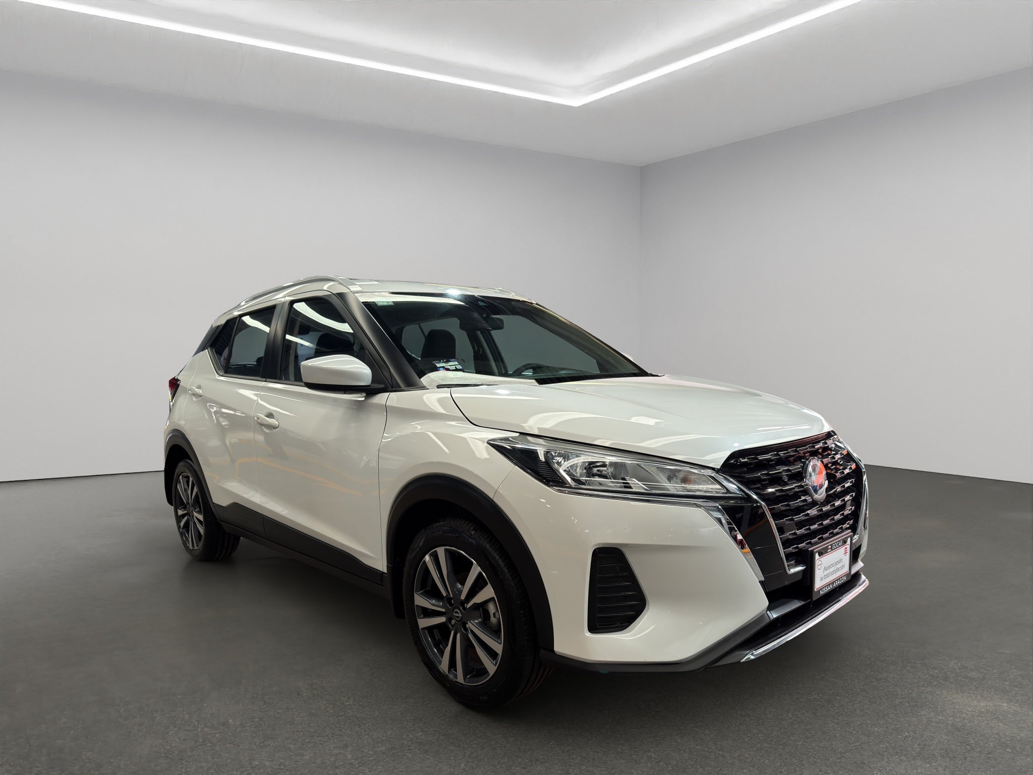 2025 Nissan Kicks VUD 5 pts. Play Advance, 1.6l, CVT, RA-17 (línea nueva)