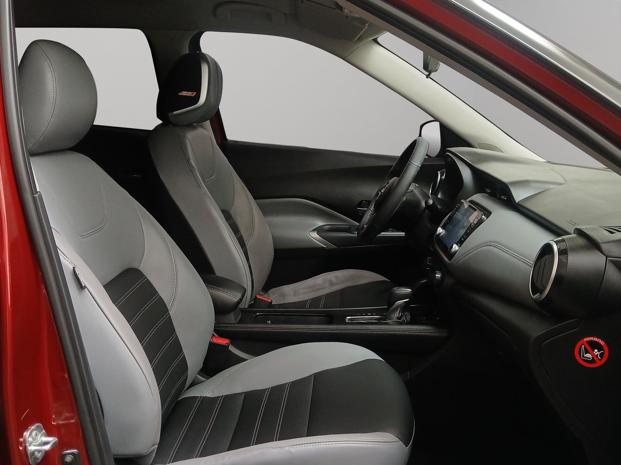 2023 Nissan Kicks VUD 5 pts. Exclusive, 1.6l, TA, a/ac. Aut., piel, GPS, RA-17