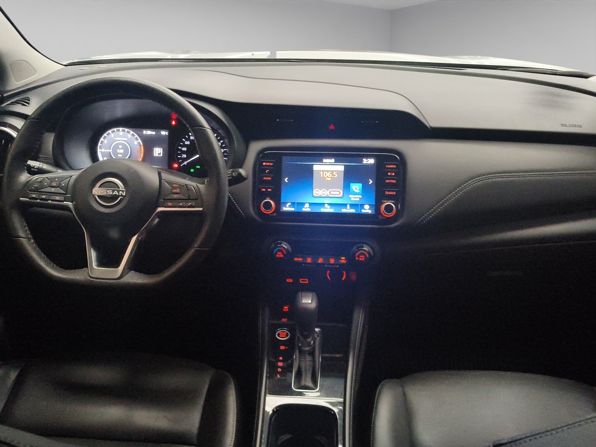 2023 Nissan Kicks VUD 5 pts. Exclusive, 1.6l, TA, a/ac. Aut., piel, GPS, RA-17