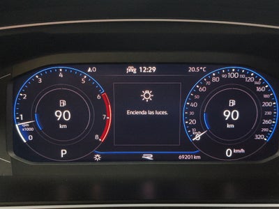 2024 Volkswagen Tiguan VUD 5 pts. R-Line, 1.4T, DSG, piel, QCP, f. led, RA-19 (línea anterior)
