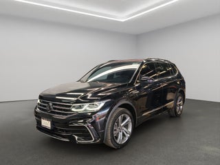 2024 Volkswagen Tiguan VUD 5 pts. R-Line, 1.4T, DSG, piel, QCP, f. led, RA-19 (línea anterior)