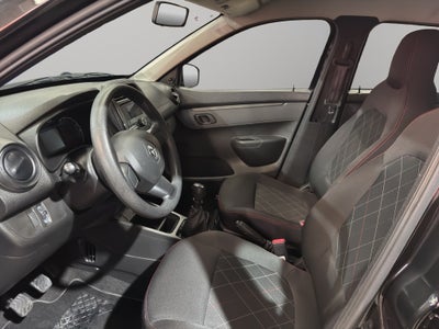 2025 Renault Kwid 5 pts. HB Intens, TM5, a/ac., R-14
