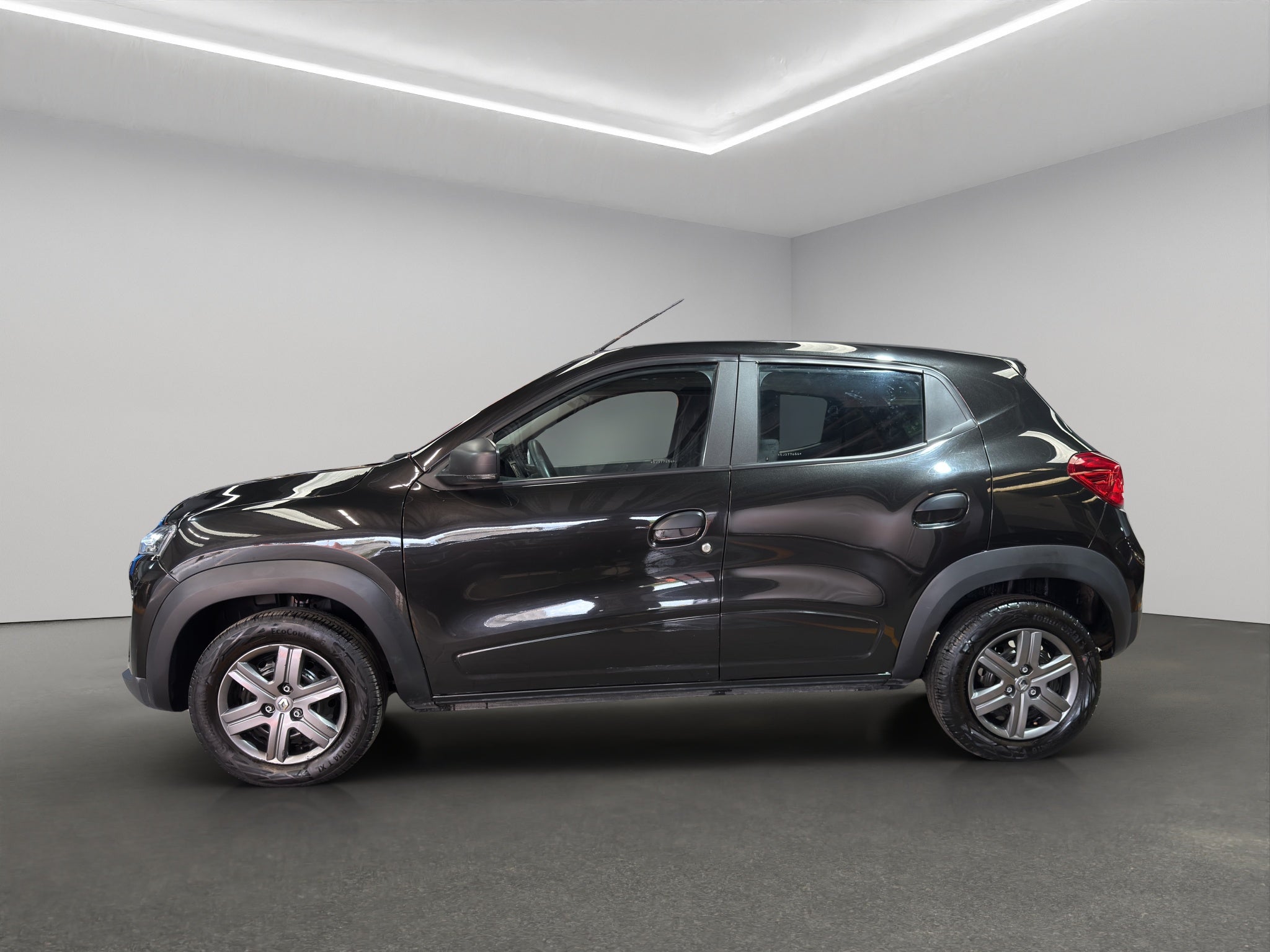 2025 Renault Kwid 5 pts. HB Intens, TM5, a/ac., R-14