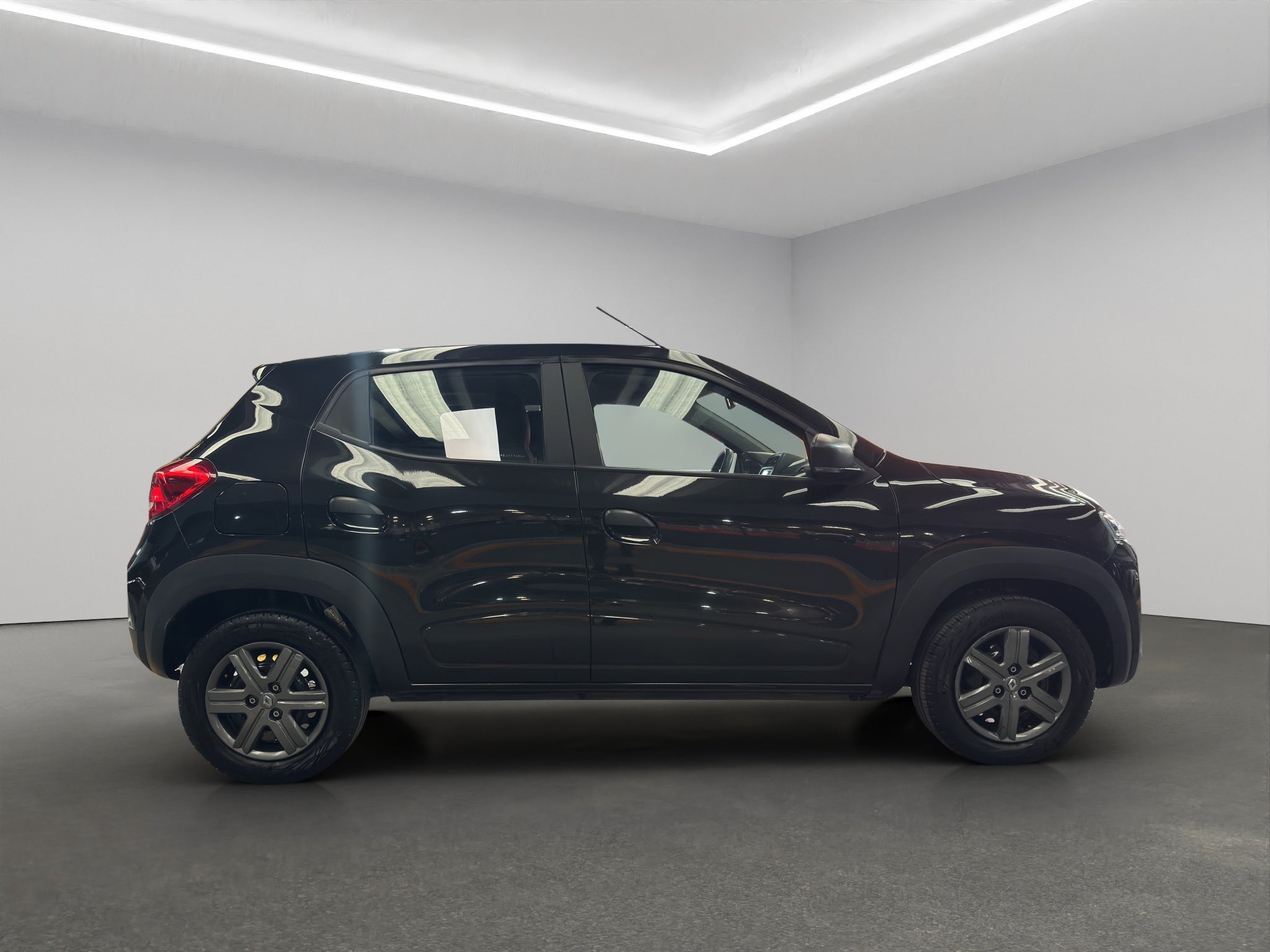 2025 Renault Kwid 5 pts. HB Intens, TM5, a/ac., R-14