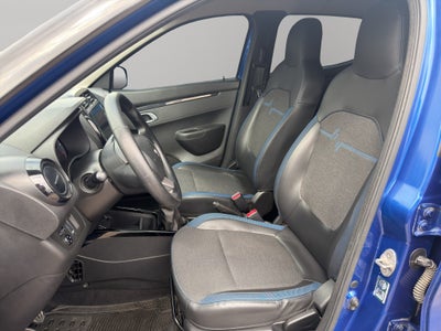 2024 Renault Kwid 5 pts. HB Bitono, TM5, a/ac., pantalla touch 8