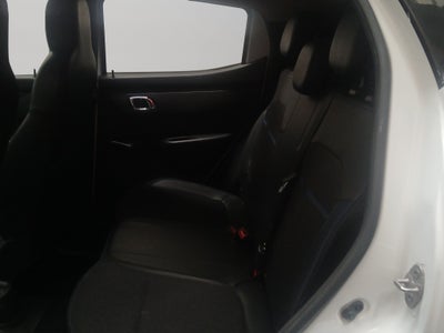 2023 Renault Kwid 5 pts. HB Bitono, TM5, a/ac., pantalla touch 8