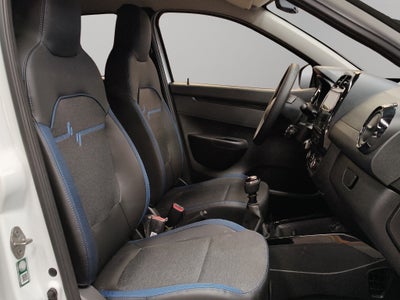 2025 Renault Kwid 5 pts. HB Bitono, TM5, a/ac., pantalla touch 8