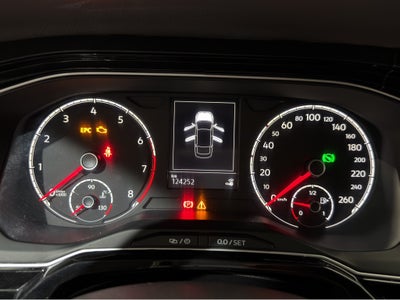 2022 Volkswagen Virtus 4 pts. Comfortline, 1.6l, TA, a/ac., f. niebla, RA-16 (cambio de línea)