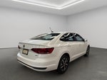 2022 Volkswagen Virtus 4 pts. Comfortline, 1.6l, TA, a/ac., f. niebla, RA-16 (cambio de línea)