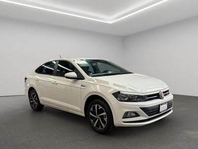 2022 Volkswagen Virtus 4 pts. Comfortline, 1.6l, TA, a/ac., f. niebla, RA-16 (cambio de línea)