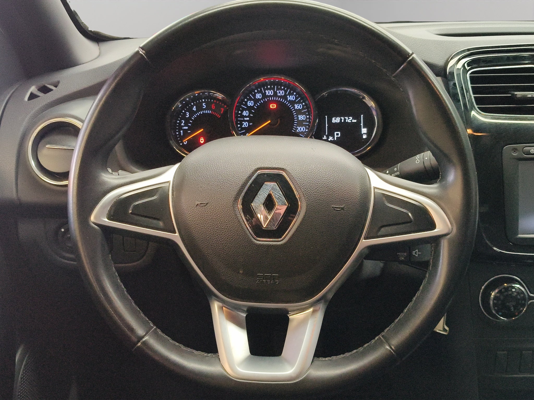 2024 Renault Logan 4 pts. Intens, 1.6l, CVT, RA-16
