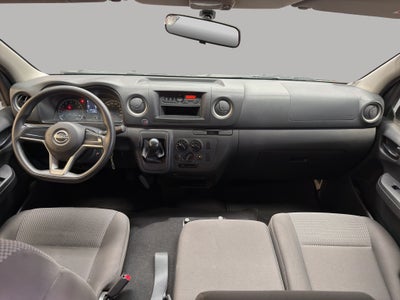 2024 Nissan Comerciales Urvan Panel 4 pts. Amplia, TM5, a/ac.