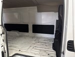 2024 Nissan Comerciales Urvan Panel 4 pts. Amplia, TM5, a/ac.