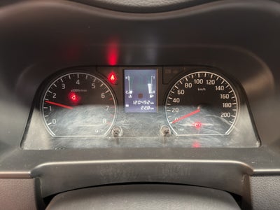 2024 Nissan Comerciales Urvan Panel 4 pts. Amplia, TM5, a/ac.