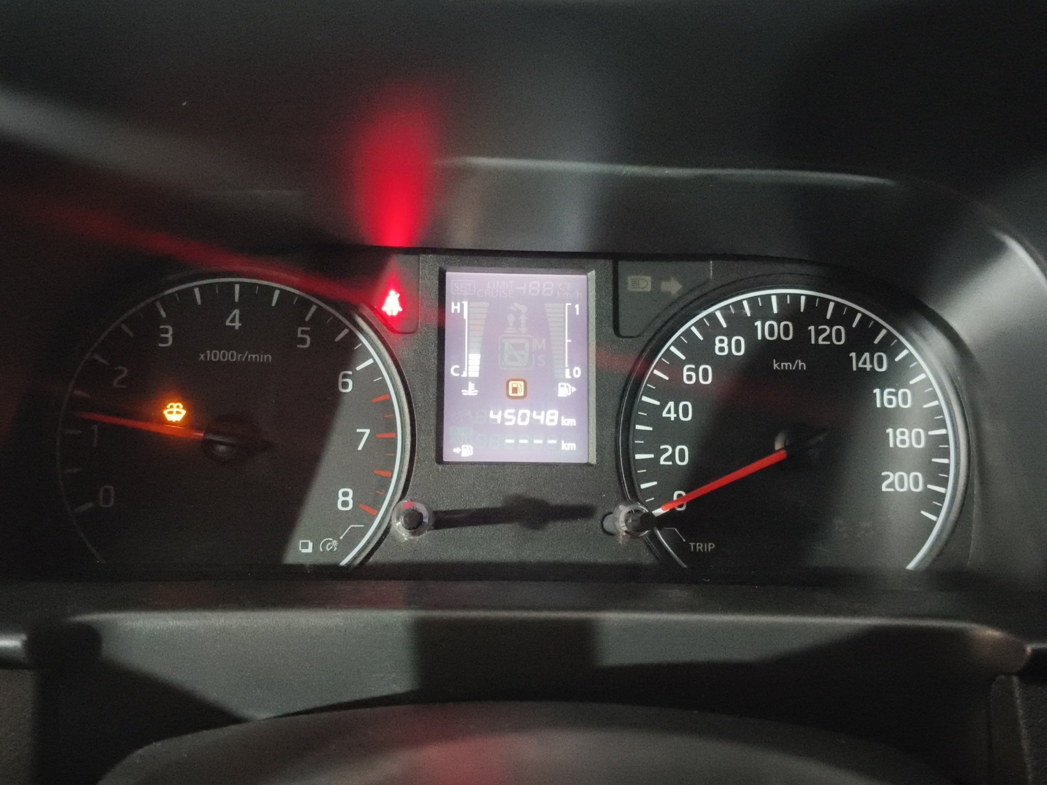 2024 Nissan Comerciales Urvan Panel 4 pts. Amplia, TM5, a/ac.