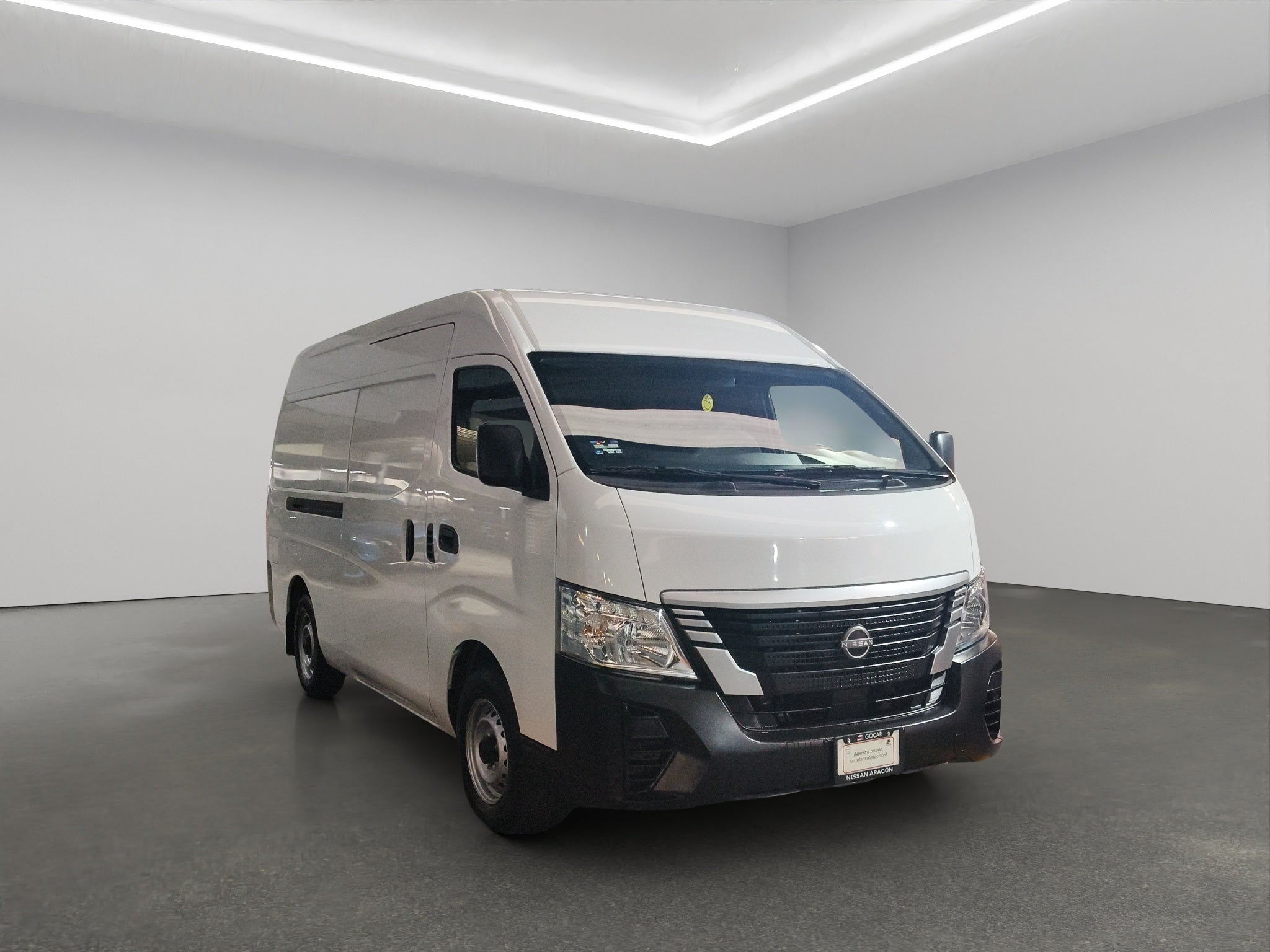 2024 Nissan Comerciales Urvan Panel 4 pts. Amplia, TM5, a/ac.