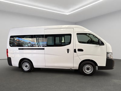 2025 Nissan Comerciales Urvan Panel 4 pts. Amplia con ventanas, TM5