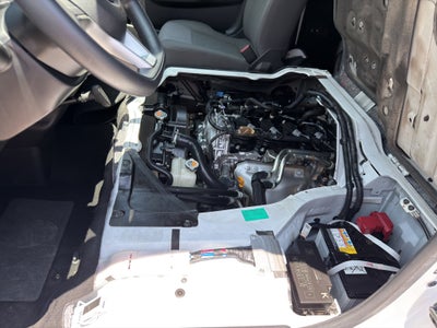 2024 Nissan Comerciales Urvan Panel 4 pts. Amplia, TM5, a/ac.