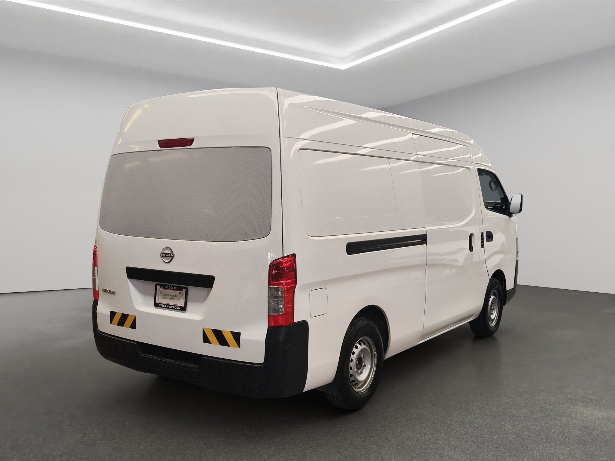 2024 Nissan Comerciales Urvan Panel 4 pts. Amplia, TM5, a/ac.