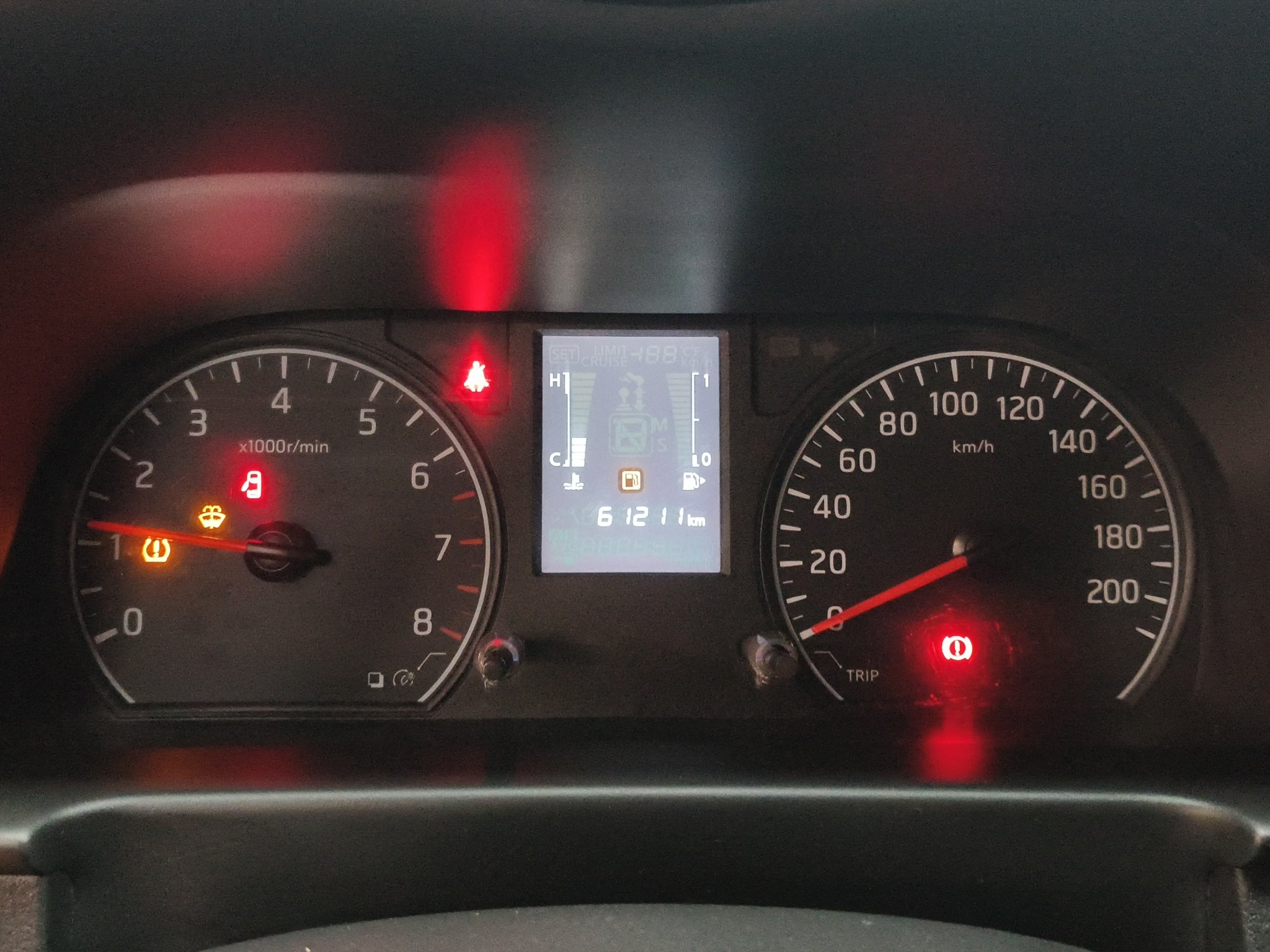 2025 Nissan Comerciales Urvan Panel 4 pts. Amplia, TM5, a/ac.