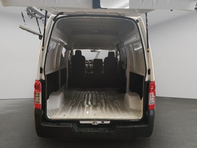 2024 Nissan Comerciales Urvan Panel 4 pts. Amplia, TM5, a/ac.