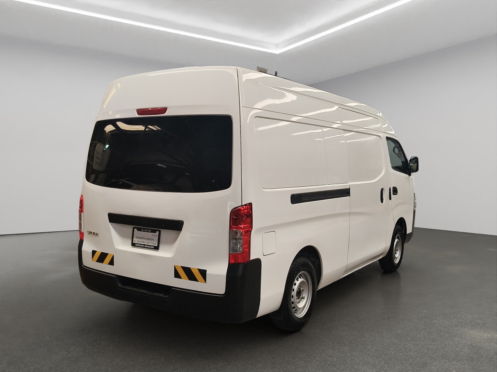 2024 Nissan Comerciales Urvan Panel 4 pts. Amplia, TM5, a/ac.
