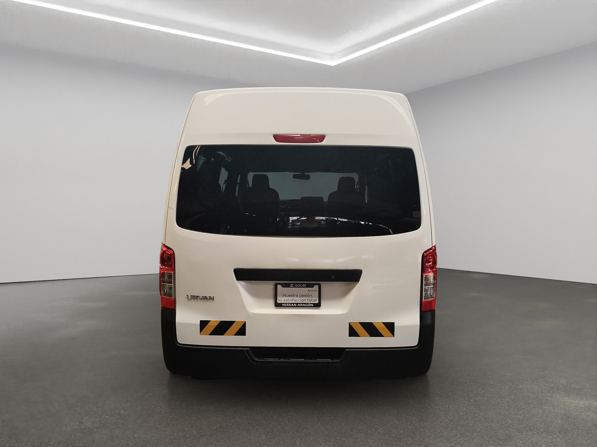 2024 Nissan Comerciales Urvan Panel 4 pts. Amplia, TM5, a/ac.