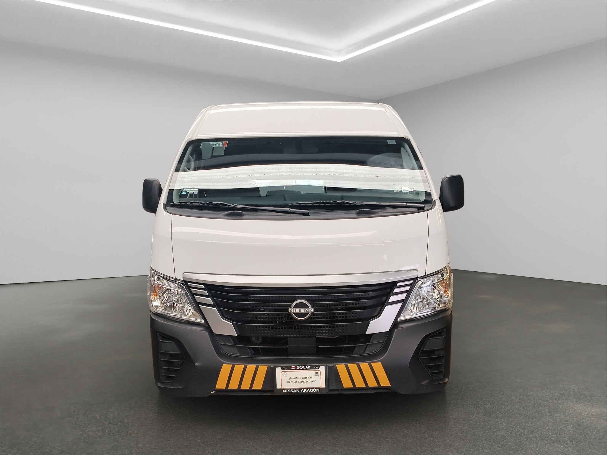 2024 Nissan Comerciales Urvan Panel 4 pts. Amplia, TM5, a/ac.