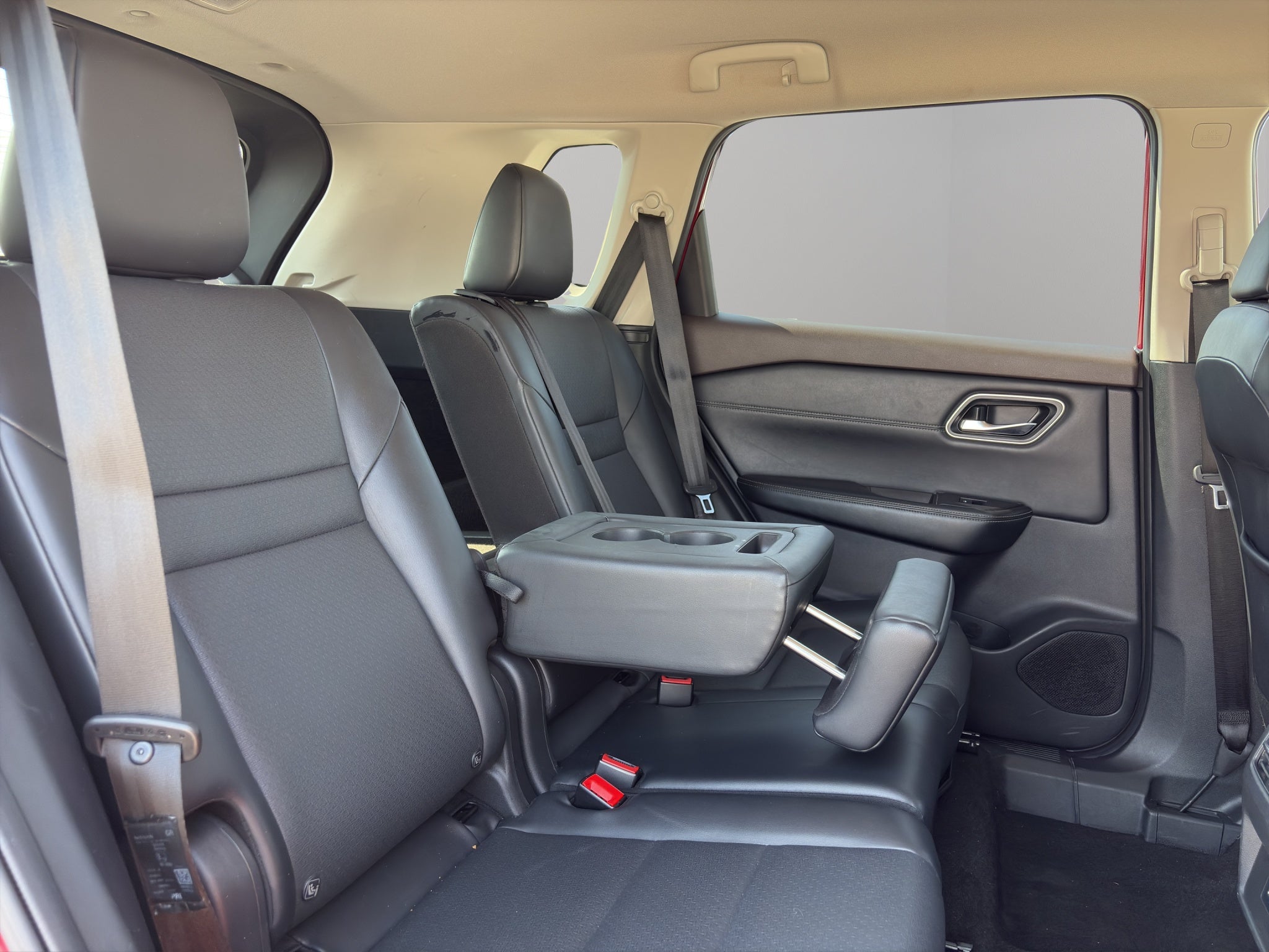 2024 Nissan X-Trail VUD 5 pts. Exclusive, TA, piel, RA-18