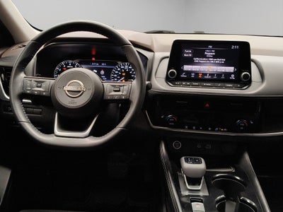 2023 Nissan X-Trail VUD 5 pts. Exclusive, TA, piel, RA-18 (línea nueva)