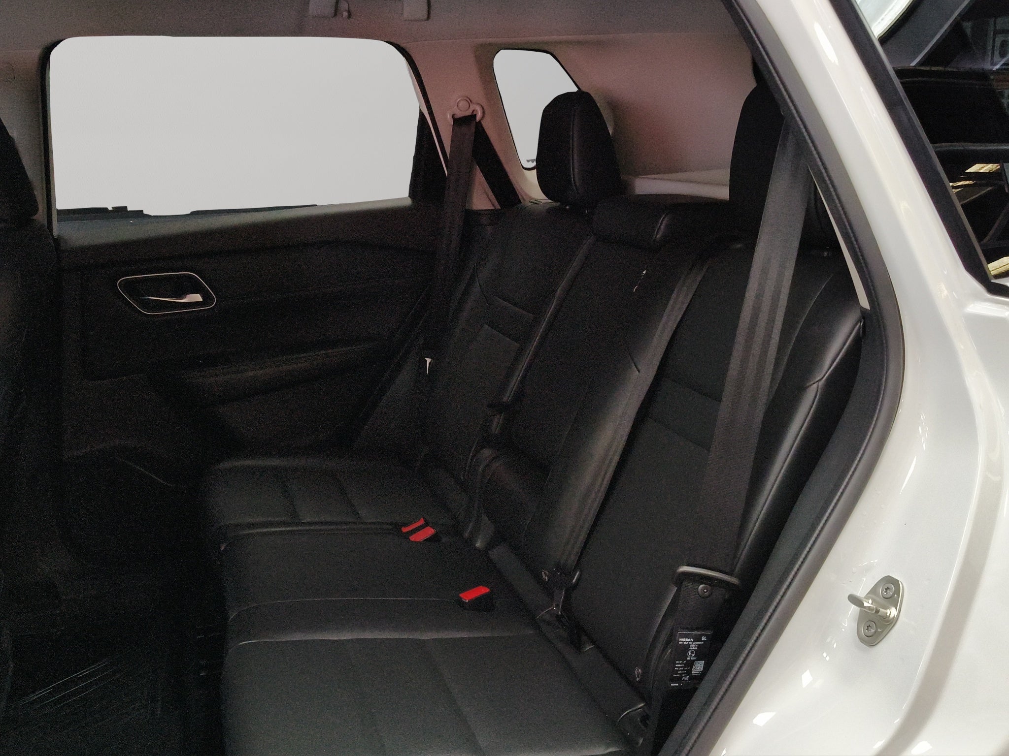 2023 Nissan X-Trail VUD 5 pts. Exclusive, TA, piel, RA-18 (línea nueva)