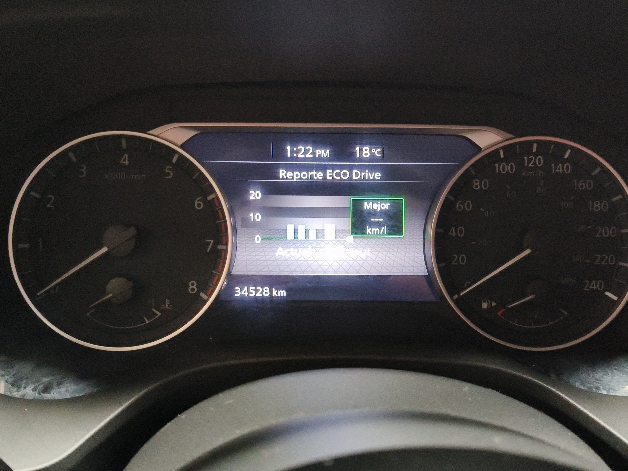 2023 Nissan X-Trail VUD 5 pts. Advance, TA, RA-17 (línea nueva)