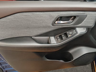 2023 Nissan X-Trail VUD 5 pts. Advance, TA, RA-17 (línea nueva)