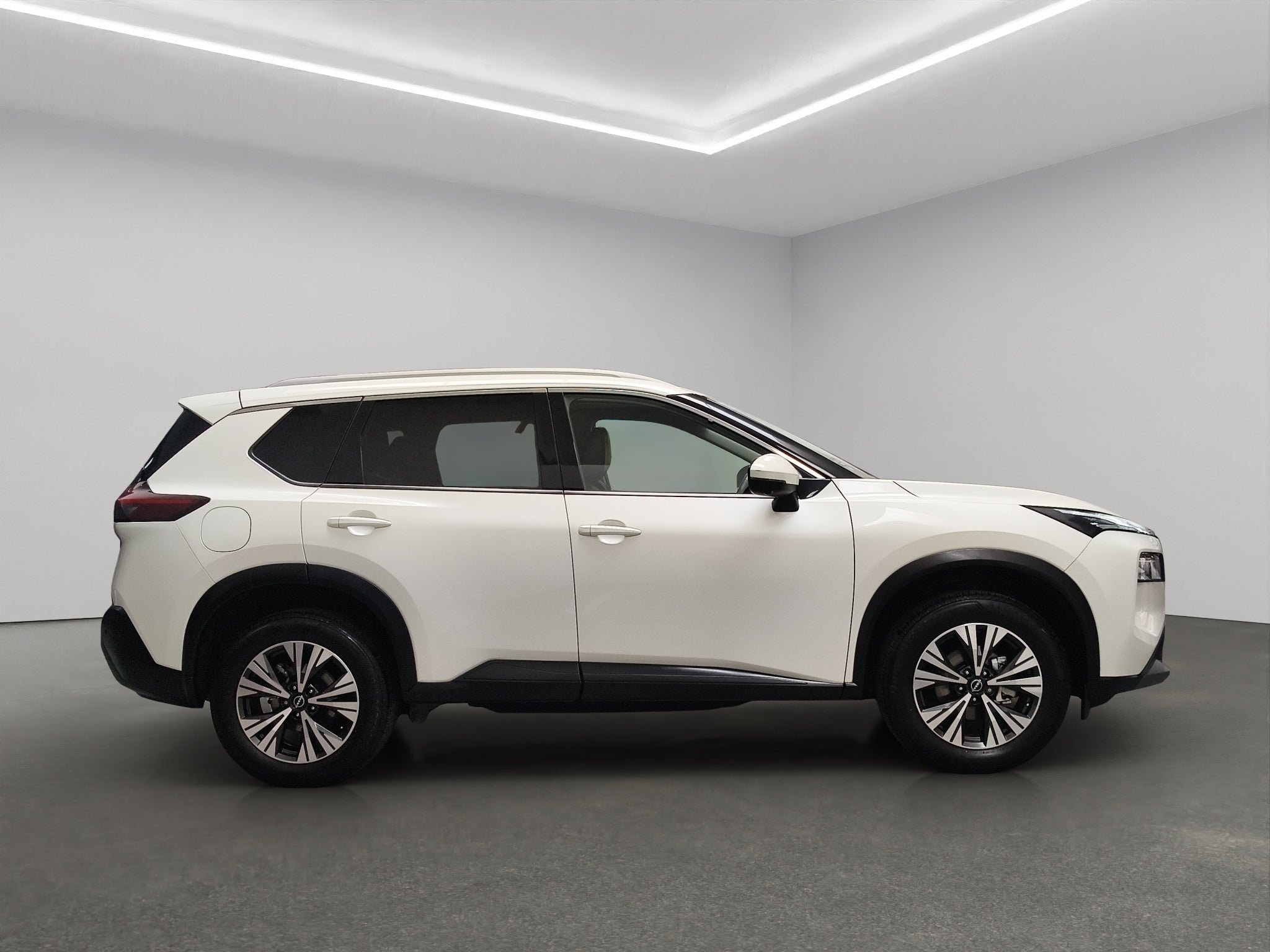 2024 Nissan X-Trail VUD 5 pts. Exclusive, TA, piel, RA-18