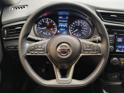2022 Nissan X-Trail VUD 5 pts. Sense, TA, 5 pas., RA-17 (línea anterior)