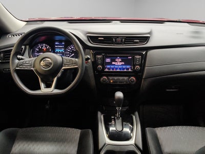 2022 Nissan X-Trail VUD 5 pts. Sense, TA, 5 pas., RA-17 (línea anterior)