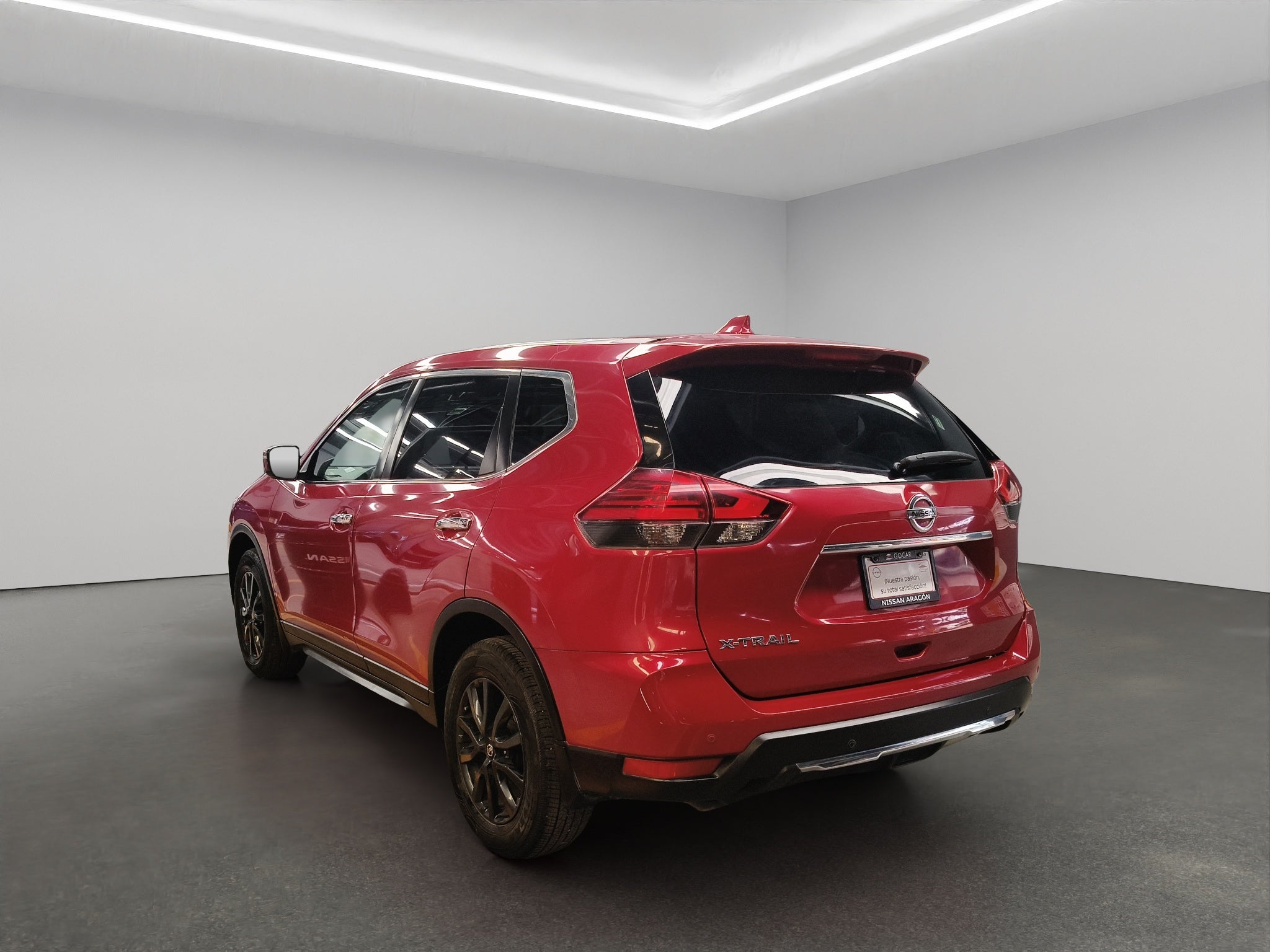 2022 Nissan X-Trail VUD 5 pts. Sense, TA, 5 pas., RA-17 (línea anterior)