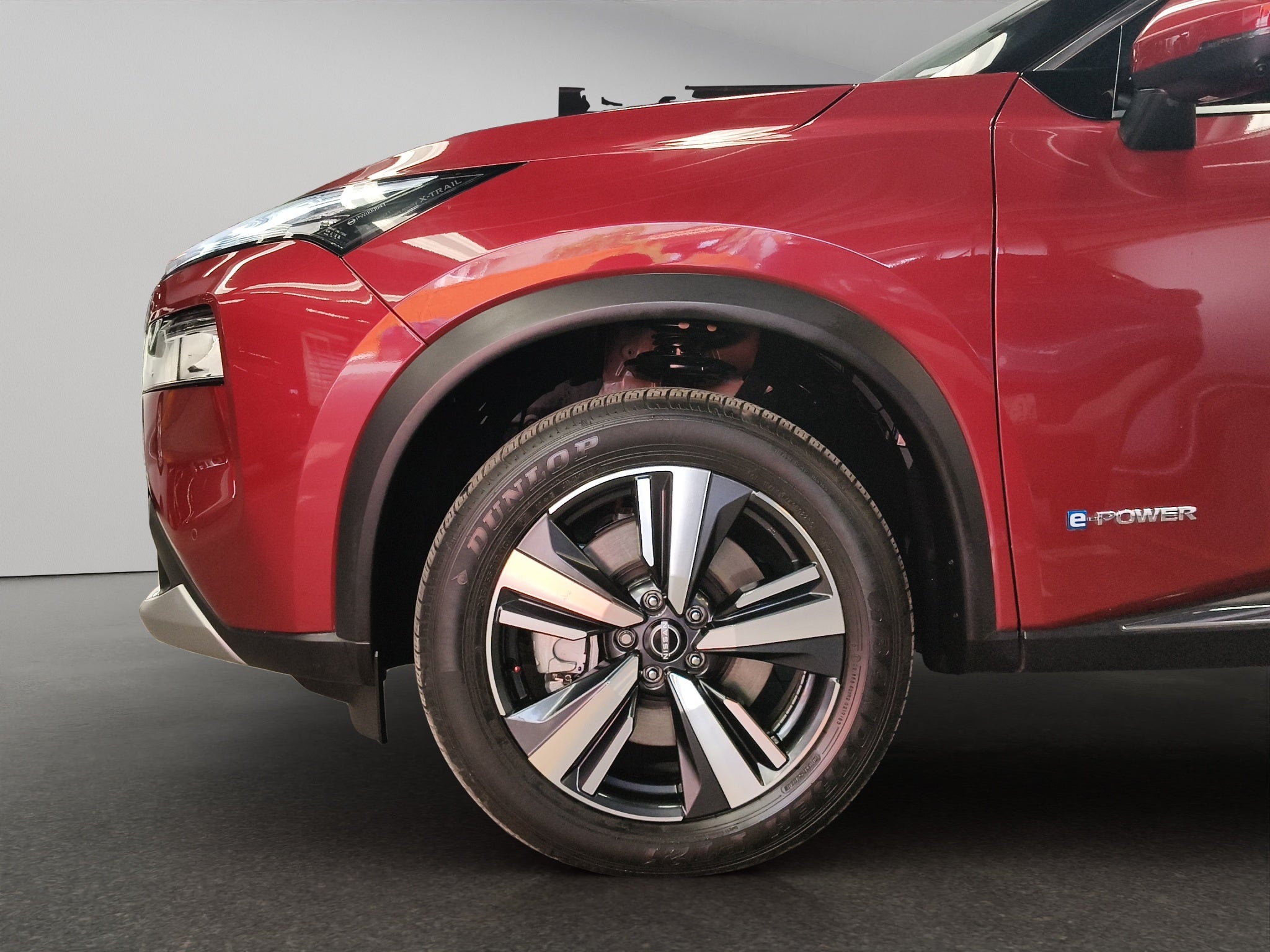 2023 Nissan X-Trail VUD 5 pts. Platinum e-Power, E-REV, TA, QCP, s. Bose, RA-19 (línea nueva)