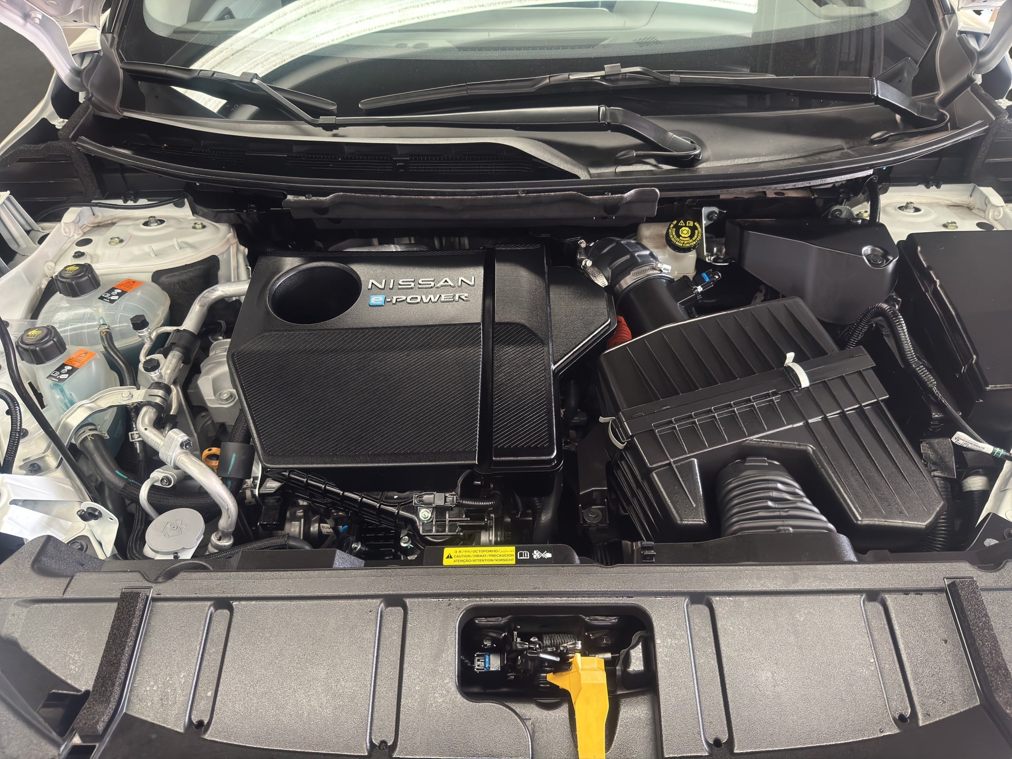 2025 Nissan X-Trail VUD 5 pts. Platinum e-Power, E-REV, TA, QCP, s. Bose, RA-19