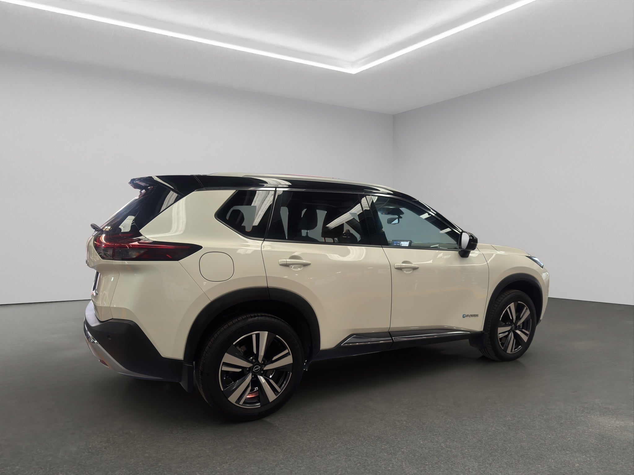 2025 Nissan X-Trail VUD 5 pts. Platinum e-Power, E-REV, TA, QCP, s. Bose, RA-19